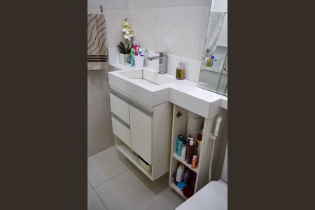 Casa de condomínio à venda com 62m², 3 quartos e sem vagaBanheiro