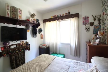 Apartamento à venda com 71m², 2 quartos e 1 vagaQuarto 2