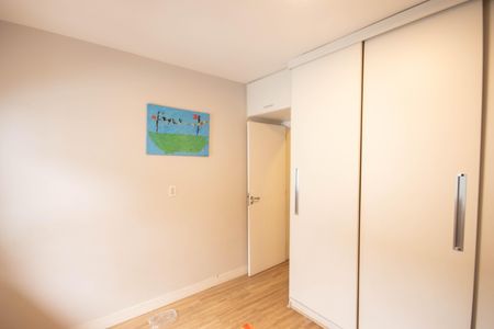 Casa de condomínio à venda com 183m², 3 quartos e 3 vagasQuarto 2