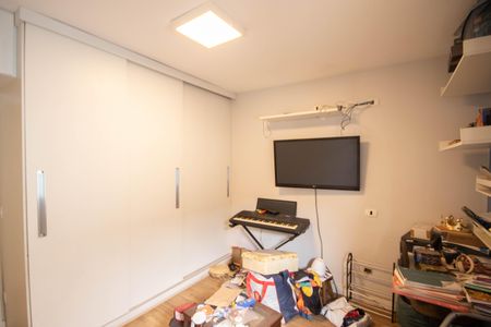 Casa de condomínio à venda com 183m², 3 quartos e 3 vagasQuarto 2