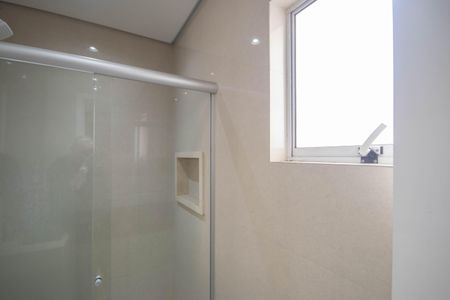 Casa de condomínio à venda com 183m², 3 quartos e 3 vagasBanheiro da Suíte