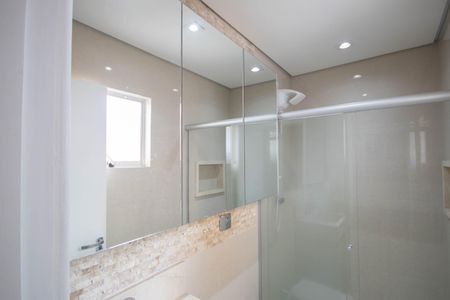 Casa de condomínio à venda com 183m², 3 quartos e 3 vagasBanheiro da Suíte