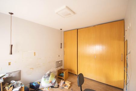 Casa de condomínio à venda com 183m², 3 quartos e 3 vagasSuíte