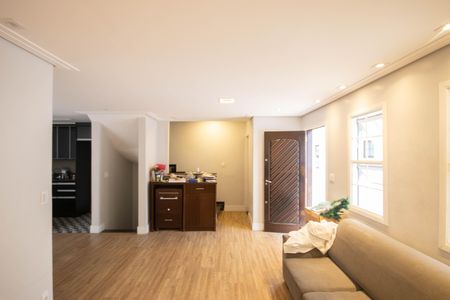 Sala de casa de condomínio à venda com 3 quartos, 183m² em Vila Isolina Mazzei, São Paulo