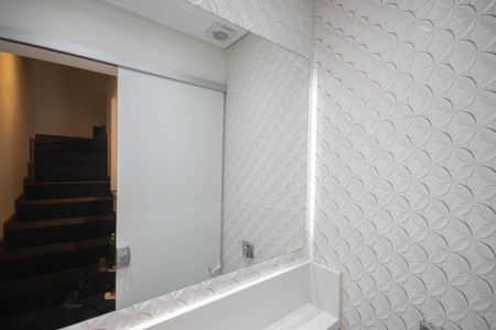 Casa de condomínio à venda com 183m², 3 quartos e 3 vagasLavabo