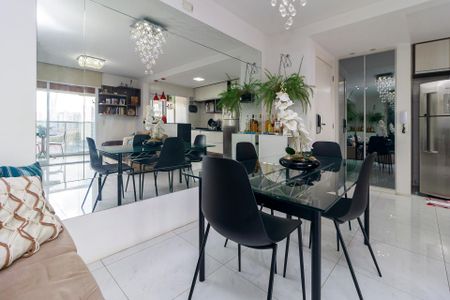 Apartamento à venda com 75m², 2 quartos e 1 vagaSala