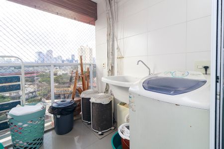 Apartamento à venda com 75m², 2 quartos e 1 vagaÁrea de Serviço