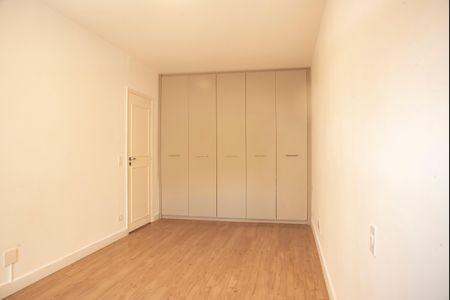 Casa à venda com 175m², 3 quartos e 3 vagasQuarto 2