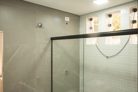 Casa à venda com 175m², 3 quartos e 3 vagasBanheiro da Suíte