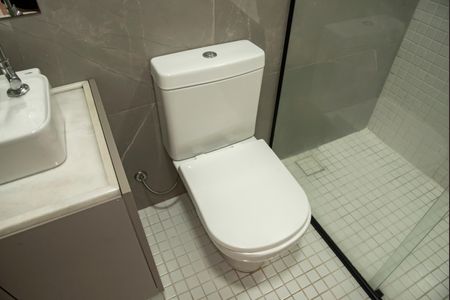 Casa à venda com 175m², 3 quartos e 3 vagasBanheiro da Suíte