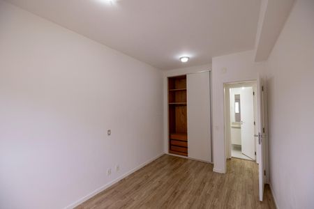 Quarto de kitnet/studio para alugar com 1 quarto, 50m² em Empresarial 18 do Forte, Barueri