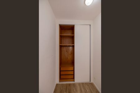 Quarto de kitnet/studio para alugar com 1 quarto, 50m² em Empresarial 18 do Forte, Barueri