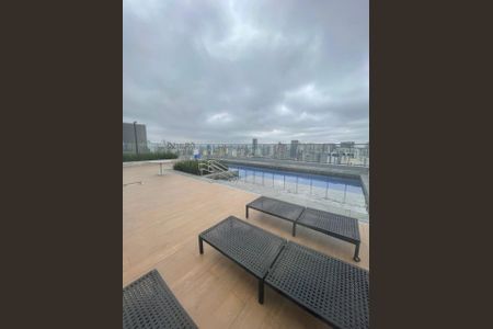 Studio à venda com 27m², 1 quarto e sem vagaÁrea comum - Piscina