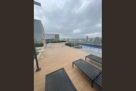Studio à venda com 27m², 1 quarto e sem vagaÁrea comum - Piscina