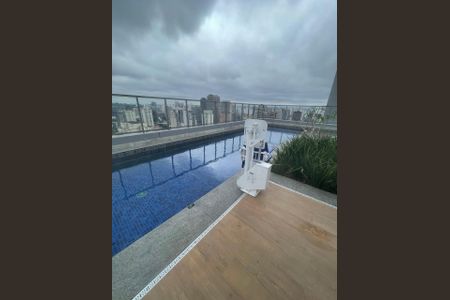 Studio à venda com 27m², 1 quarto e sem vagaÁrea comum - Piscina