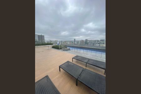 Studio à venda com 27m², 1 quarto e sem vagaÁrea comum - Piscina