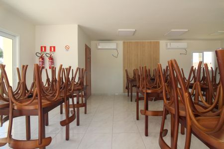 Apartamento para alugar com 29m², 1 quarto e 1 vaga Apartamento para alugar com 29m², 1 quarto e 1 vagaÁrea comum - Salão de festas 2