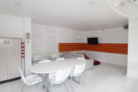 Apartamento à venda com 56m², 2 quartos e 1 vagaÁrea comum