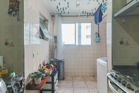 Apartamento à venda com 88m², 3 quartos e 2 vagas Apartamento à venda com 88m², 3 quartos e 2 vagasCozinha e Área de Serviço