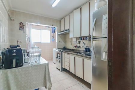 Apartamento à venda com 88m², 3 quartos e 2 vagas Apartamento à venda com 88m², 3 quartos e 2 vagasCozinha e Área de Serviço