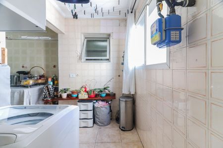 Apartamento à venda com 88m², 3 quartos e 2 vagas Apartamento à venda com 88m², 3 quartos e 2 vagasCozinha e Área de Serviço