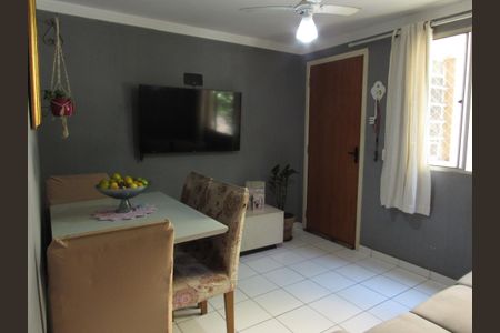 Sala de apartamento à venda com 2 quartos, 45m² em Conceição, Osasco