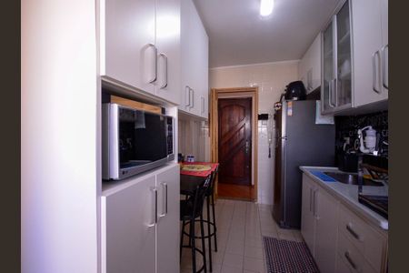 Apartamento à venda com 74m², 3 quartos e 1 vaga Apartamento à venda com 74m², 3 quartos e 1 vagaCozinha