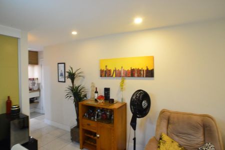 Apartamento para alugar com 130m², 3 quartos e 2 vagasSala