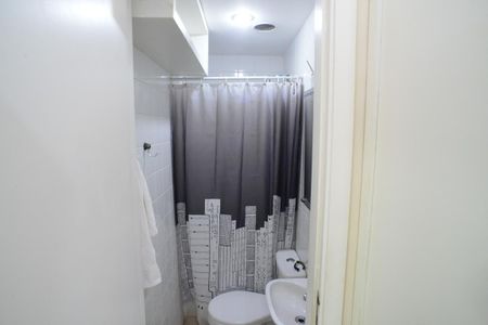 Apartamento para alugar com 130m², 3 quartos e 2 vagasBanheiro de Serviço