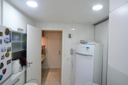 Apartamento para alugar com 130m², 3 quartos e 2 vagasCozinha