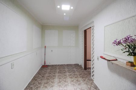 Casa à venda com 315m², 3 quartos e 2 vagasEscritório