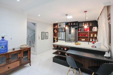 Casa à venda com 315m², 3 quartos e 2 vagasCozinha