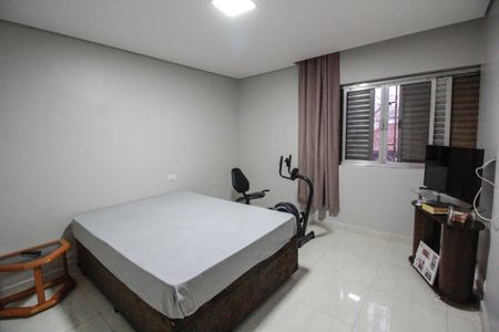 Casa à venda com 315m², 3 quartos e 2 vagasQuarto 2