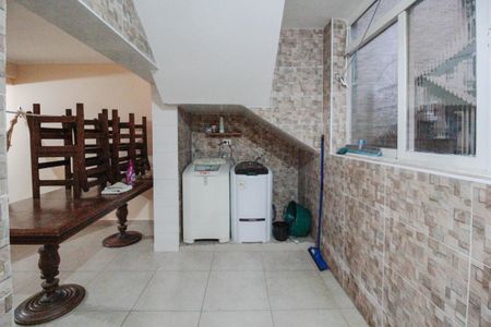 Casa à venda com 315m², 3 quartos e 2 vagasÁrea de Serviço