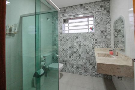 Casa à venda com 315m², 3 quartos e 2 vagasBanheiro Social