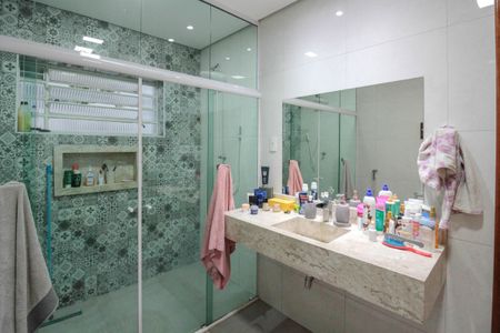 Casa à venda com 315m², 3 quartos e 2 vagasBanheiro Suíte