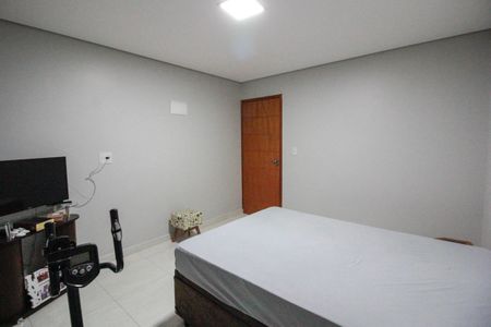 Casa à venda com 315m², 3 quartos e 2 vagasQuarto 2