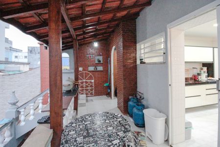 Casa à venda com 315m², 3 quartos e 2 vagasVaranda