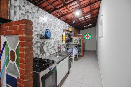 Casa à venda com 315m², 3 quartos e 2 vagasCozinha
