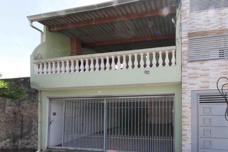 Casa à venda com 230m², 2 quartos e 2 vagasFachada