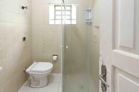 Casa à venda com 230m², 2 quartos e 2 vagasBanheiro