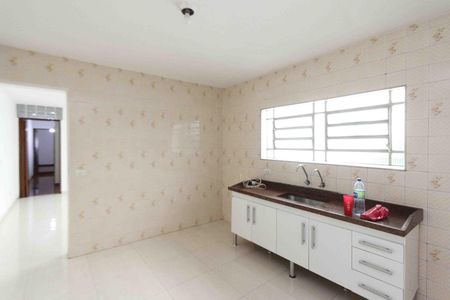 Casa à venda com 230m², 2 quartos e 2 vagasCozinha