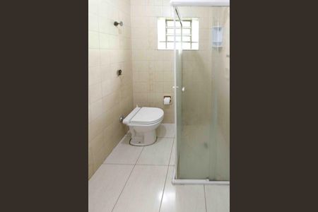 Casa à venda com 230m², 2 quartos e 2 vagasBanheiro