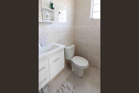 Casa à venda com 230m², 2 quartos e 2 vagasBanheiro Casa 2