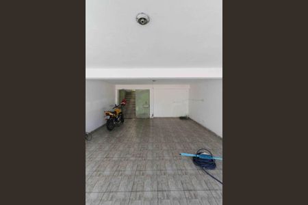 Casa à venda com 230m², 2 quartos e 2 vagasGaragem