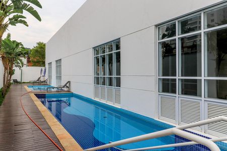 Apartamento para alugar com 63m², 2 quartos e 1 vaga Apartamento para alugar com 63m², 2 quartos e 1 vagaÁrea comum - Piscina
