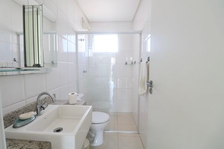 Apartamento para alugar com 185m², 3 quartos e 2 vagas Apartamento para alugar com 185m², 3 quartos e 2 vagasBanheiro Suíte