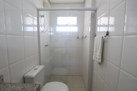 Apartamento para alugar com 185m², 3 quartos e 2 vagas Apartamento para alugar com 185m², 3 quartos e 2 vagasBanheiro Suíte 2
