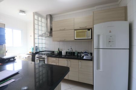 Apartamento para alugar com 185m², 3 quartos e 2 vagas Apartamento para alugar com 185m², 3 quartos e 2 vagasCozinha