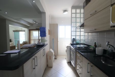 Apartamento para alugar com 185m², 3 quartos e 2 vagas Apartamento para alugar com 185m², 3 quartos e 2 vagasCozinha